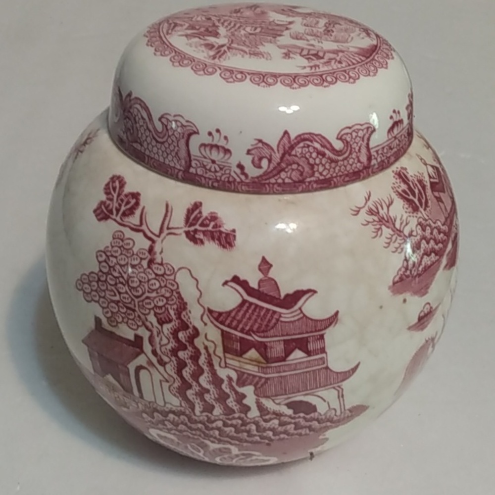 Vintage Mason's Madein England  Red/Pink & White Ginger Jar  5 1/4" X 5 1/2"